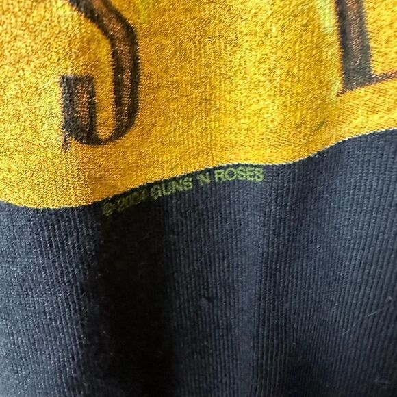 Guns and Roses VTG Black T‎ Shirt 2004 Men’s L EUC - Picture 5 of 7